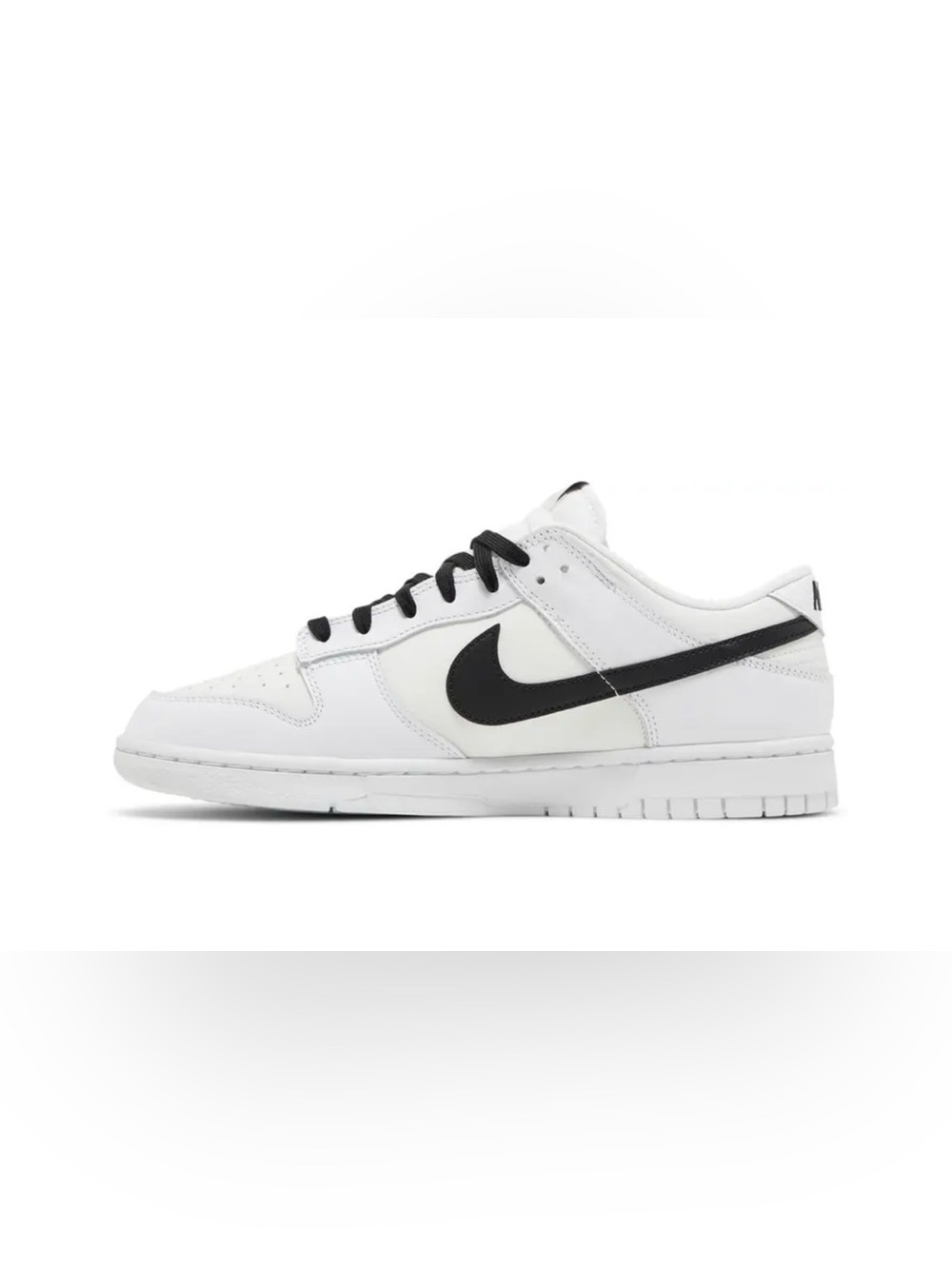 Women’s 9.5 Nike Dunks Low in White and Black